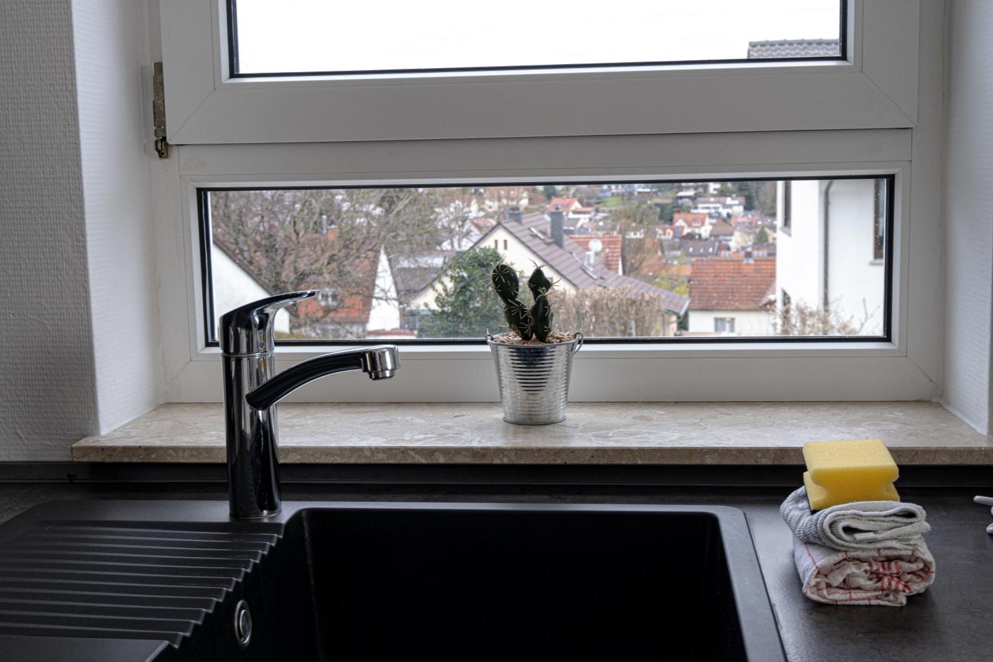 1 Apartment *
